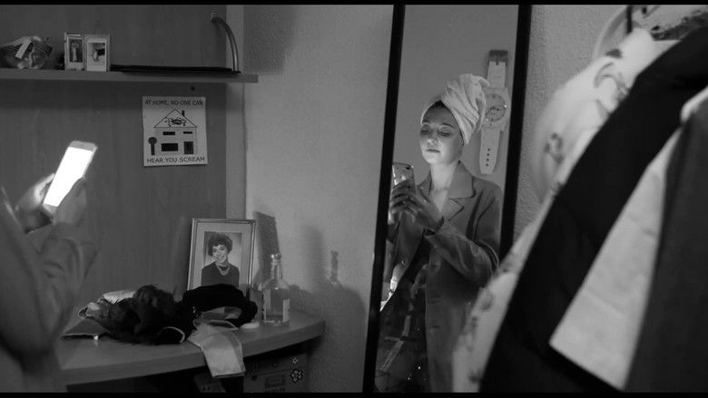 кадр из фильма El Planeta