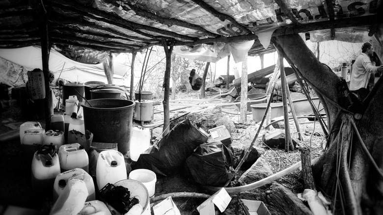 кадр из фильма Blood on the Wall