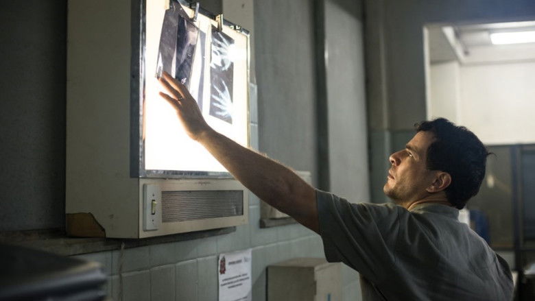 кадр из фильма Голоса с того света