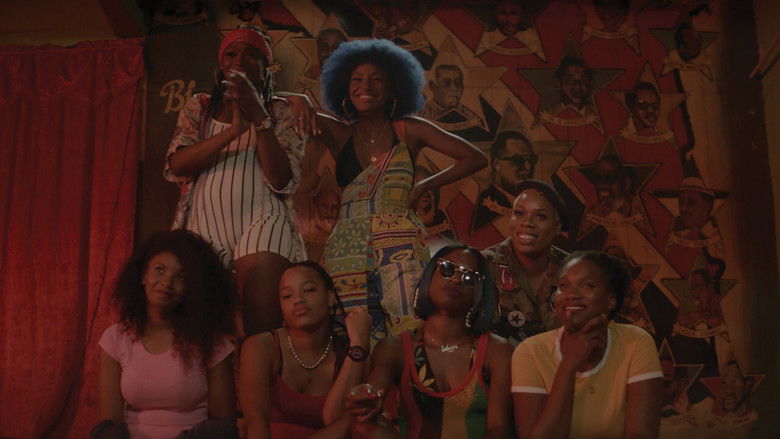 кадр из фильма Она — рай