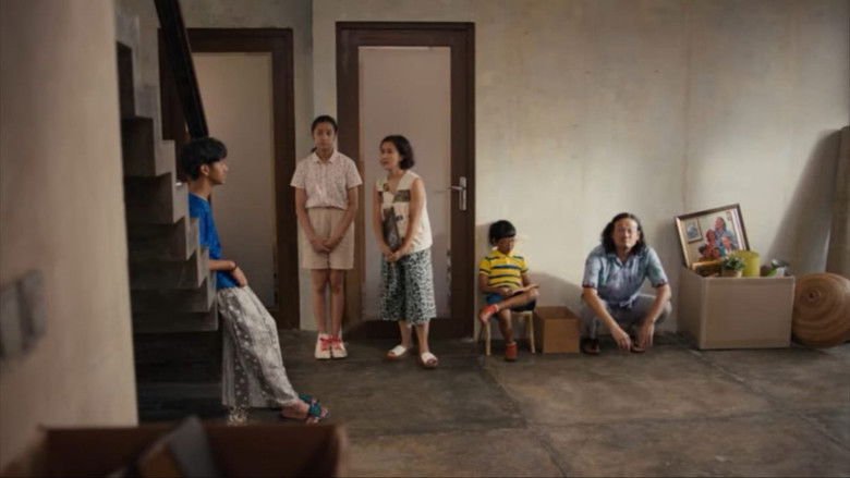 кадр из фильма Keluarga Super Irit