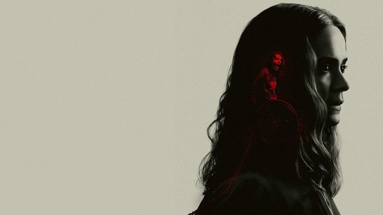 кадр из фильма Взаперти