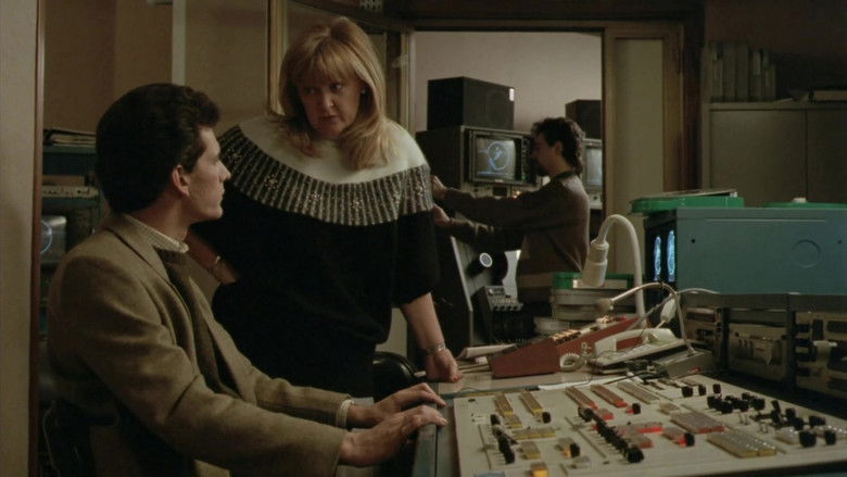 кадр из фильма Il muro di gomma