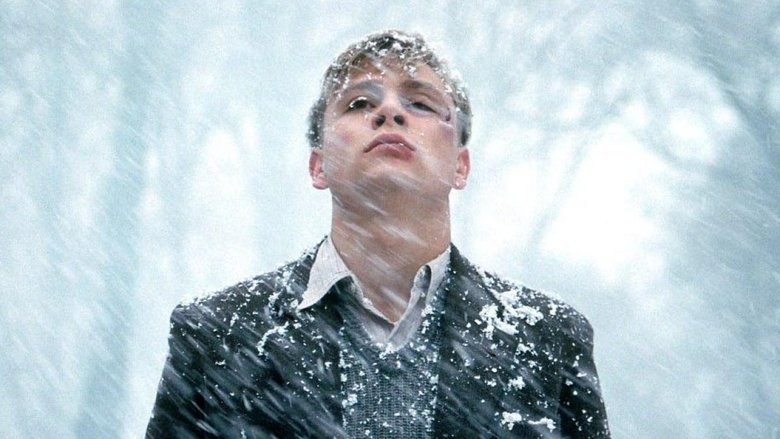 кадр из фильма Академия Смерти