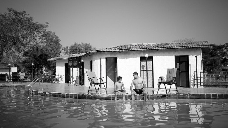 кадр из фильма A Billion Colour Story