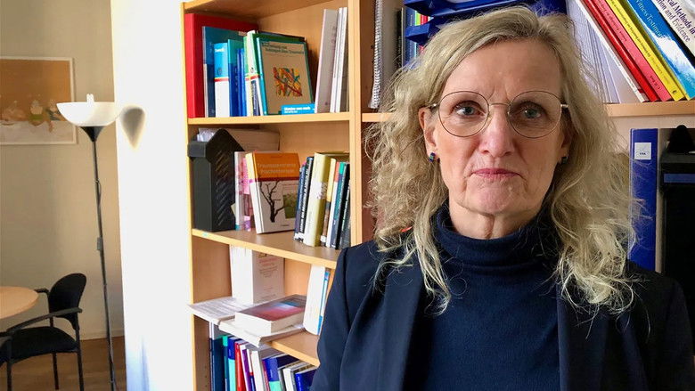 кадр из фильма Sie sagt. Er sagt. Die Dokumentation.