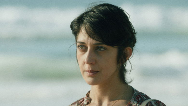 кадр из фильма L’Étrangère