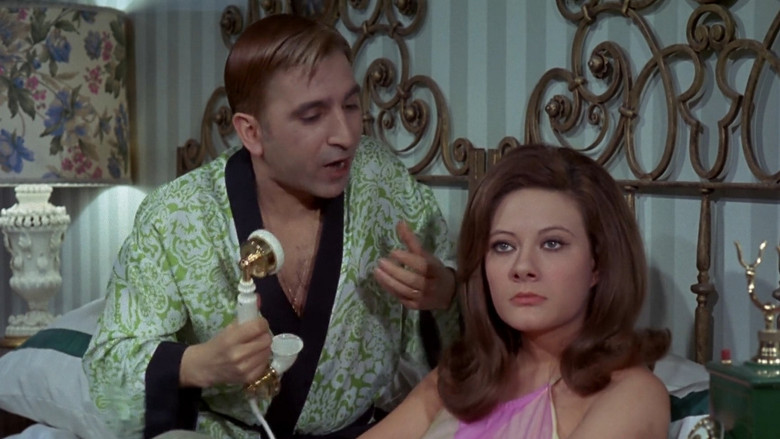 кадр из фильма Cuatro noches de boda