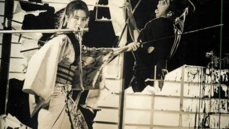 кадр из фильма 女左膳　濡れ燕片手斬り