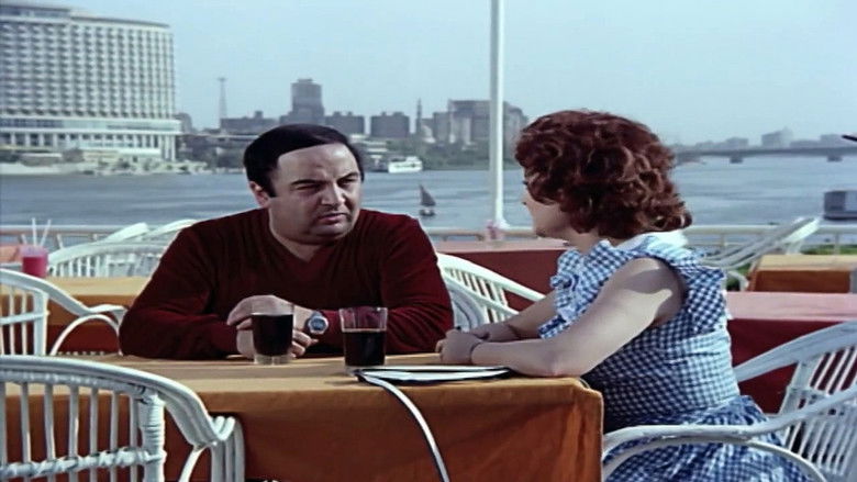 кадр из фильма رجل في سجن النساء