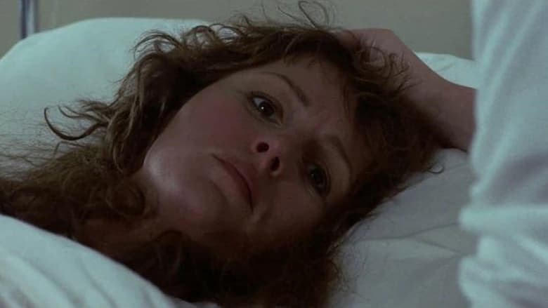 кадр из фильма The Stranger