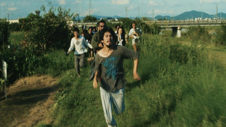 кадр из фильма ドブ川番外地