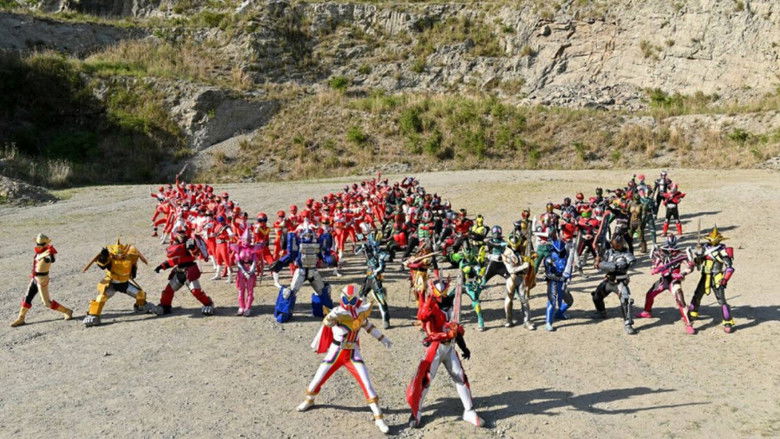 кадр из фильма セイバー＋ゼンカイジャー スーパーヒーロー戦記