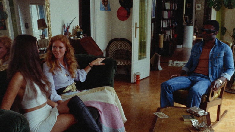 кадр из фильма L'homme qui voulait violer le monde