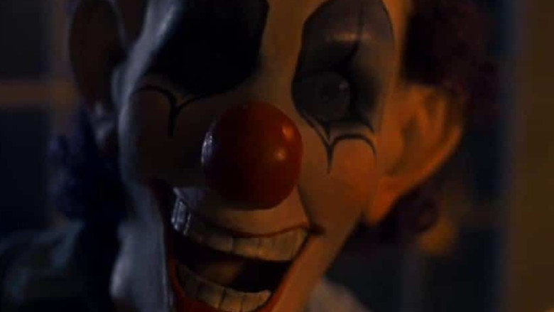 кадр из фильма Из тьмы