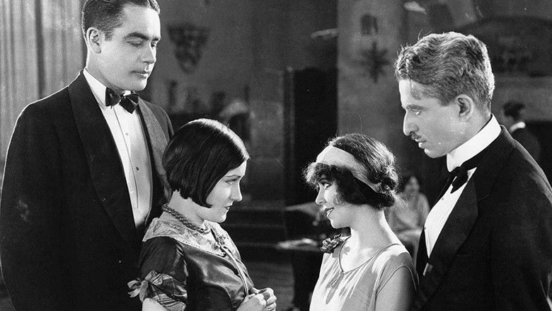 кадр из фильма В руках мужчин