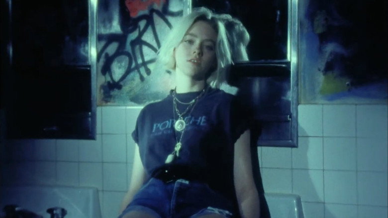 кадр из фильма Hey Mister, You're in the Girls' Room