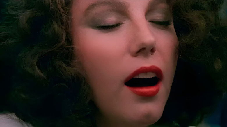 кадр из фильма Женщина в зеркале