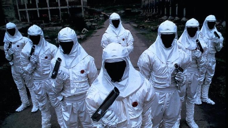 кадр из фильма Цепная реакция