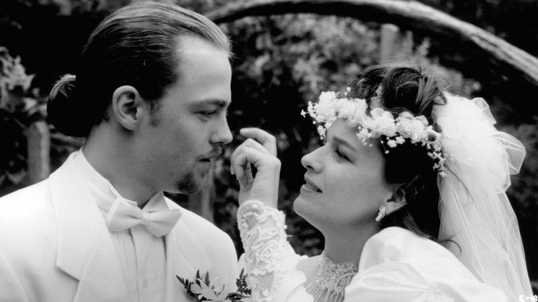 кадр из фильма The Hanging Garden