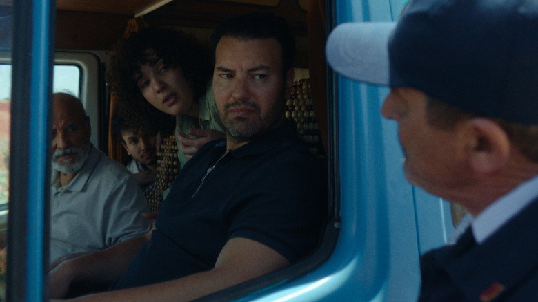 кадр из фильма Porte Bagage