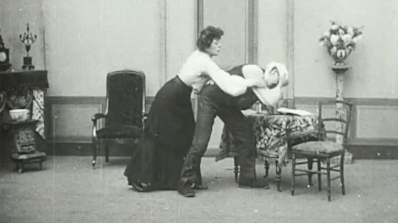 Bain de pieds à la moutarde