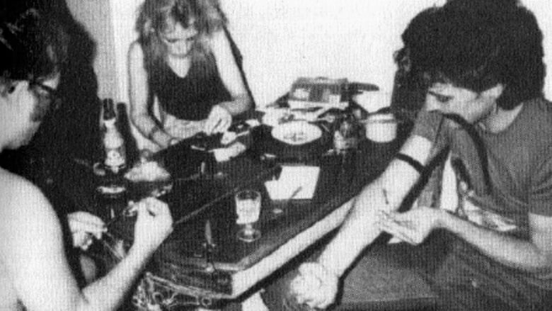 кадр из фильма Zombie Hunger