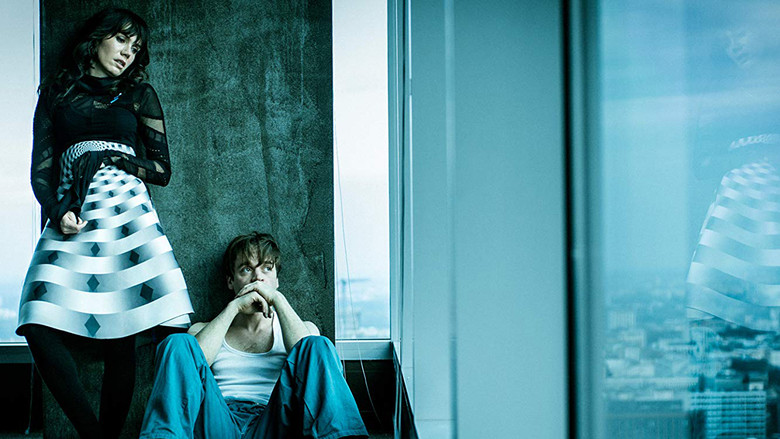 кадр из фильма Człowiek z magicznym pudełkiem