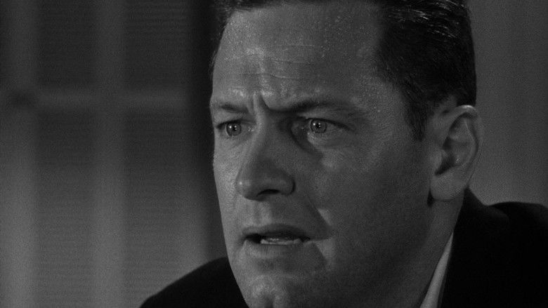 кадр из фильма The Dark Past