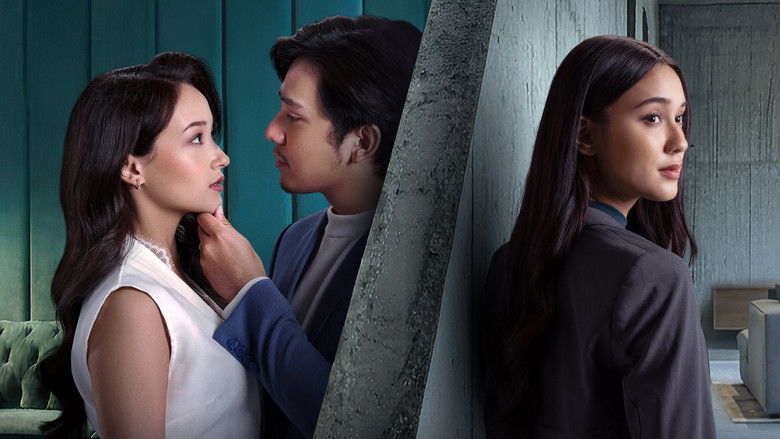 кадр из фильма Musuh Dalam Selimut