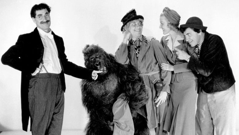 кадр из фильма В цирке