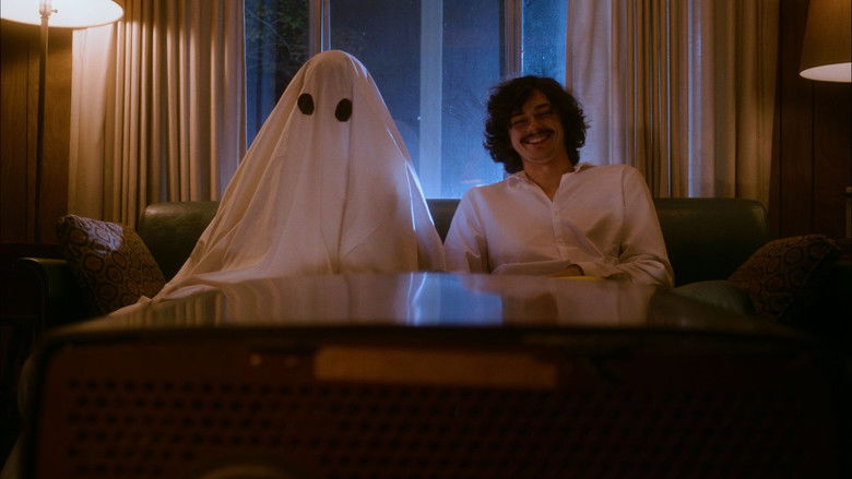 кадр из фильма Living Dead