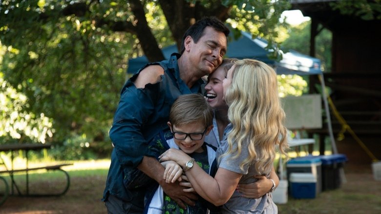 кадр из фильма Family Camp