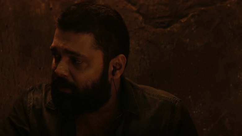 кадр из фильма ಸಪ್ತ ಸಾಗರದಾಚೆ ಎಲ್ಲೊ - ಸೈಡ್ ಬಿ