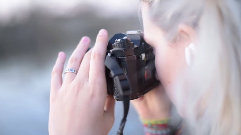 кадр из фильма Et puis merde on s'aime !