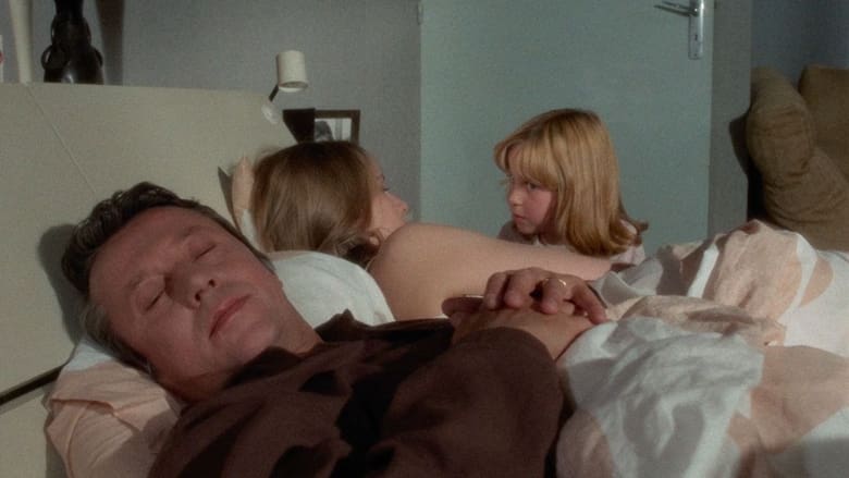 кадр из фильма L'Impossible Objet