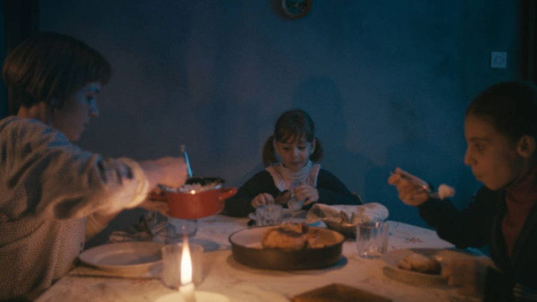 кадр из фильма The Chicken