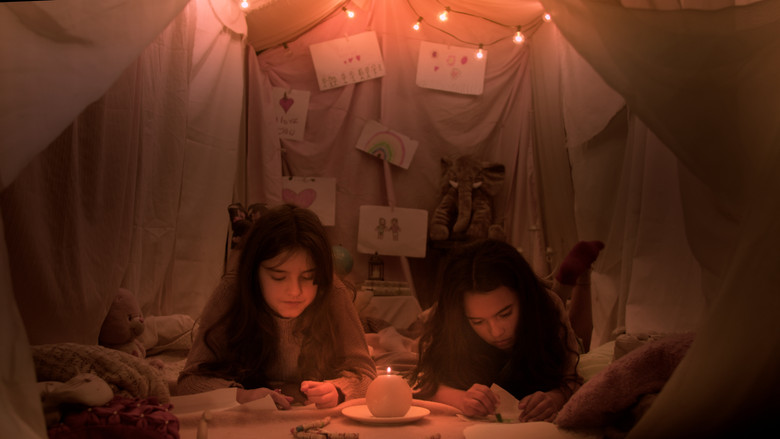 кадр из фильма ETERNAS