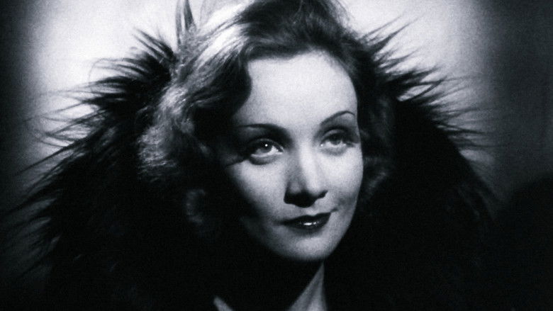 кадр из фильма Обесчещенная