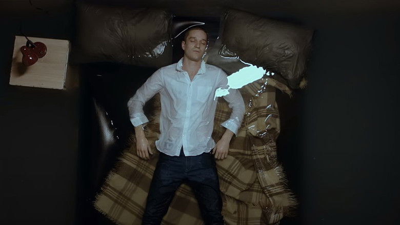 кадр из фильма Прекрасная коррупция