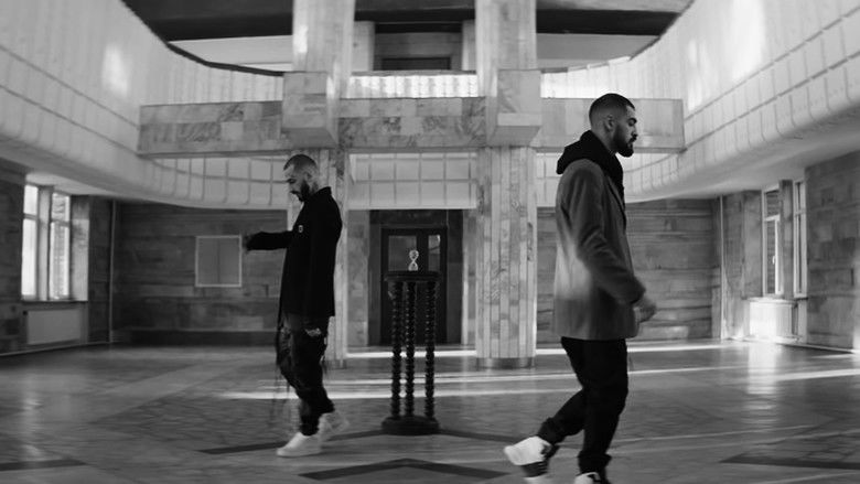 кадр из фильма CHARISMA