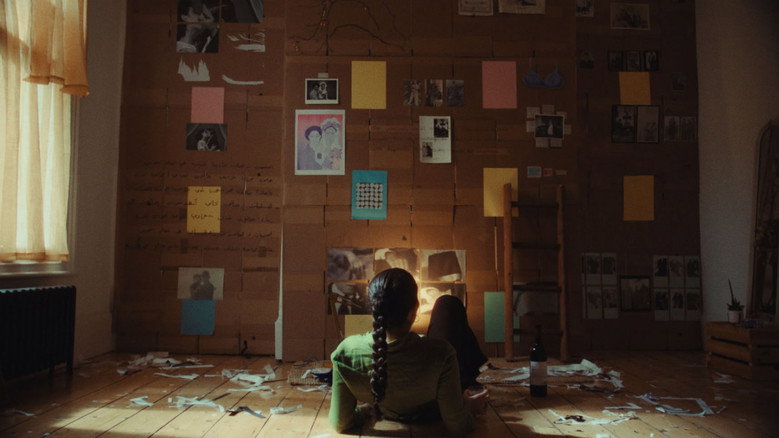 кадр из фильма Neo Nahda