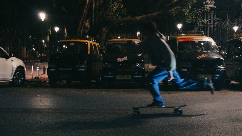 кадр из фильма Wheels Under Citylights