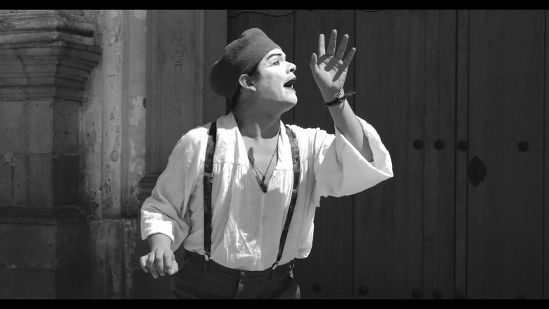 кадр из фильма La Soledad