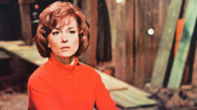 кадр из фильма Куотермасс и колодец