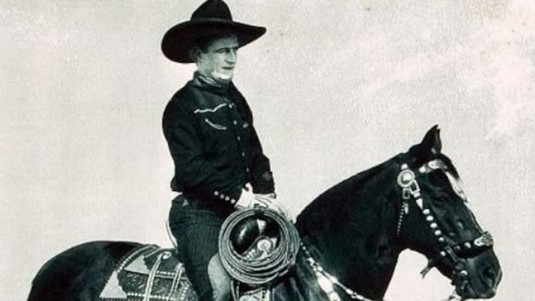 кадр из фильма The Law and the Outlaw