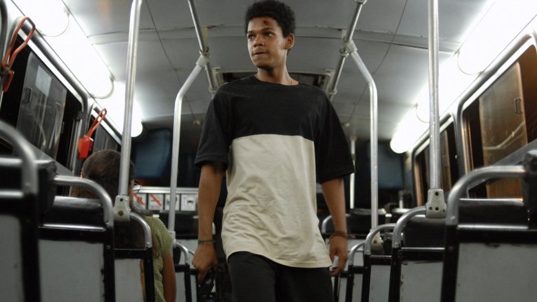 кадр из фильма Последняя остановка 174-го