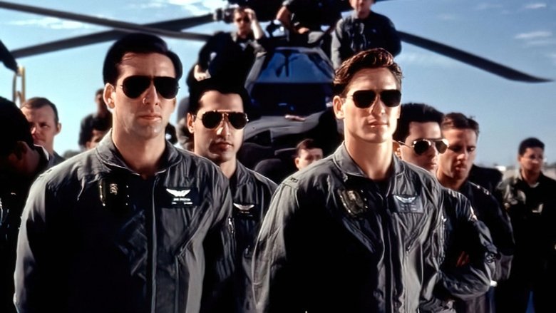 кадр из фильма Огненные птицы