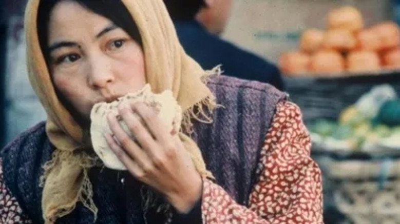 кадр из фильма 二嫫