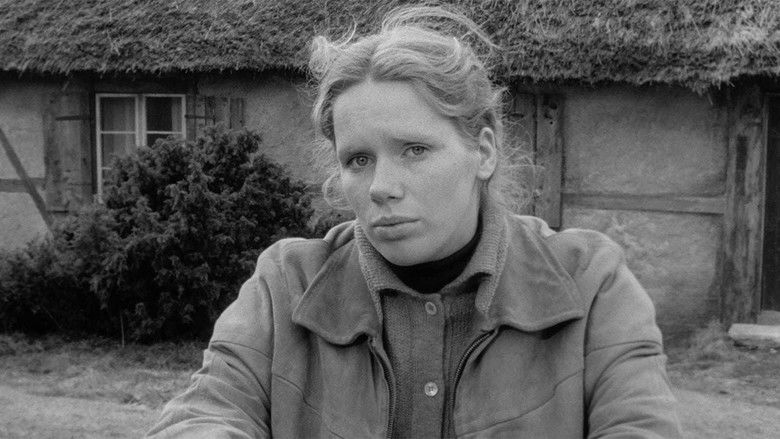 кадр из фильма Час волка